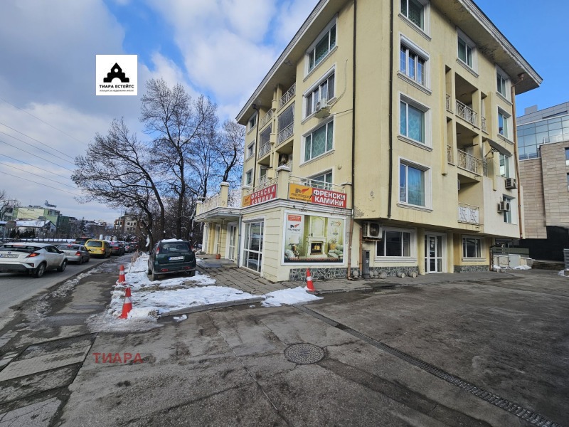 Дава под Наем ГАРАЖ в град София, Витоша - 25 кв.м / 178.95 € » 350 лв., ТИАРА