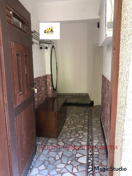 Дава под наем 3-СТАЕН, гр. София, гр. Банкя