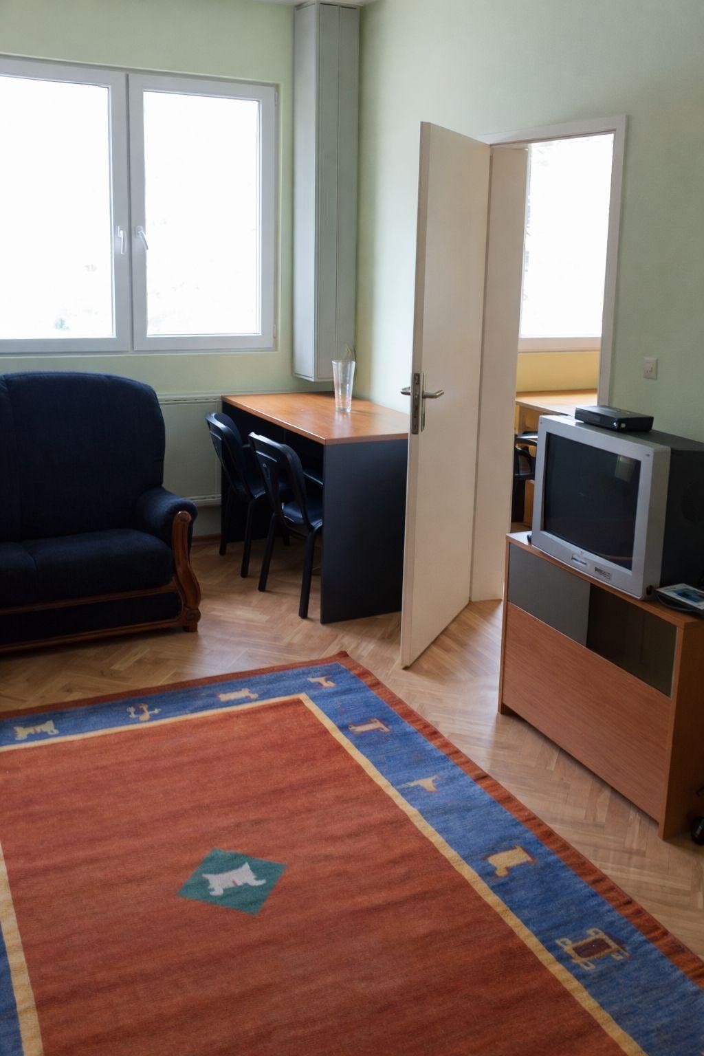 Дава под наем 2-СТАЕН, гр. София, Борово, снимка 5 - Апартаменти - 56574779