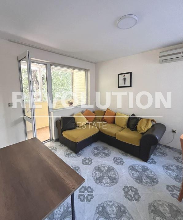Дава под нем  3-стаен, град Варна, Лятно кино Тракия •  500 EUR • ID 78217036 — holmes.bg - [1] 