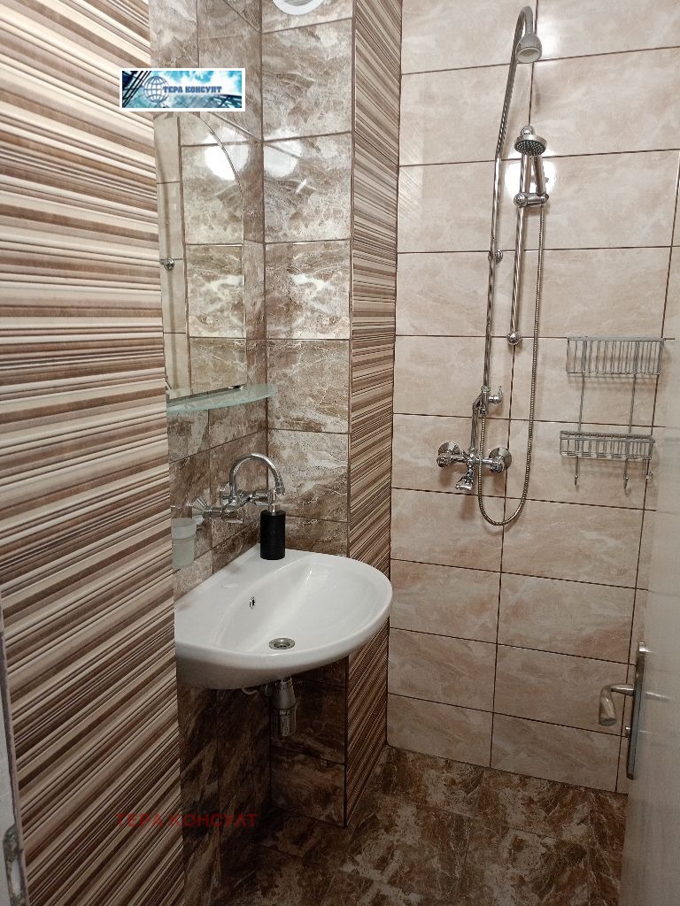 Zu vermieten  2 Schlafzimmer Plewen , Schirok zentar , 70 qm | 98173017 - Bild [9]