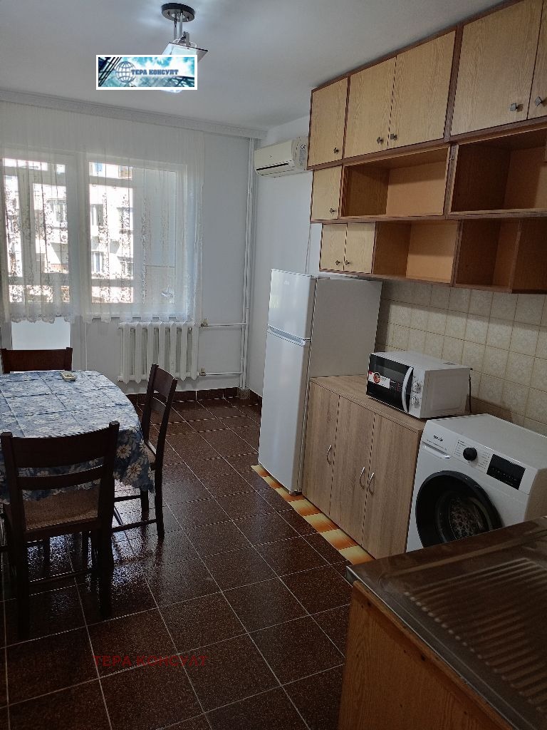Zu vermieten  2 Schlafzimmer Plewen , Schirok zentar , 70 qm | 98173017 - Bild [6]
