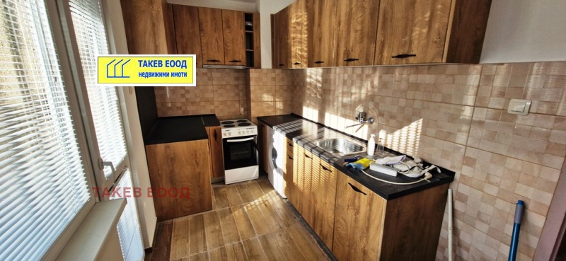 Дава под наем 3-СТАЕН, гр. София, Лагера, снимка 2 - Апартаменти - 52874176