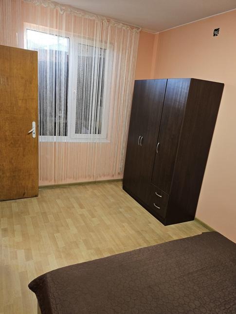 Дава под наем КЪЩА, гр. София, Бенковски, снимка 4 - Къщи - 56328431