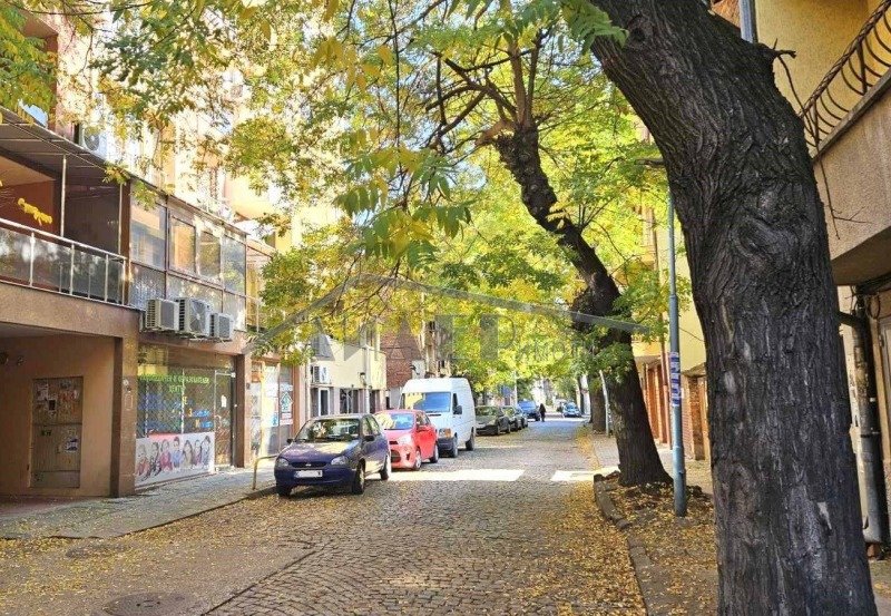 Дава под наем ГАРАЖ, ПАРКОМЯСТО, гр. Пловдив, Кършияка, снимка 7 - Гаражи и паркоместа - 53252630