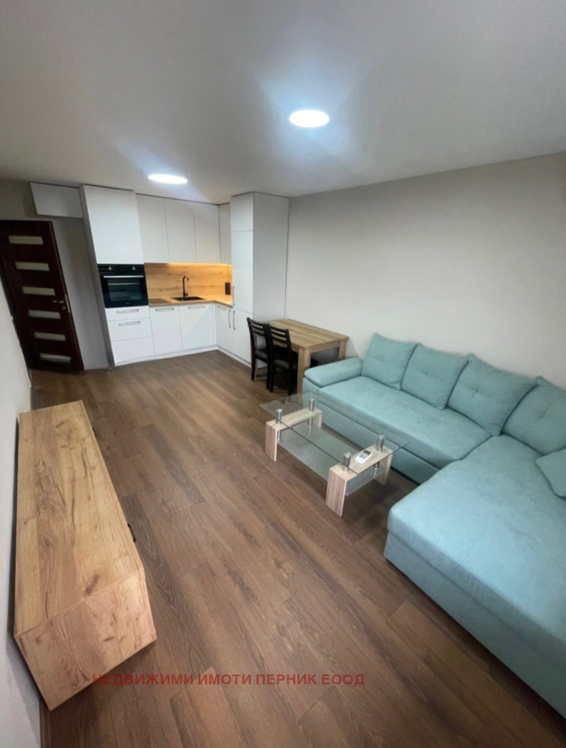 Дава под наем 3-СТАЕН, гр. Перник, Църква, снимка 2 - Апартаменти - 53520523