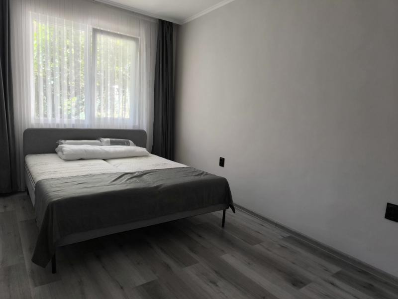 Zu vermieten  1 Schlafzimmer Burgas , Zentar , 75 qm | 44447735 - Bild [8]