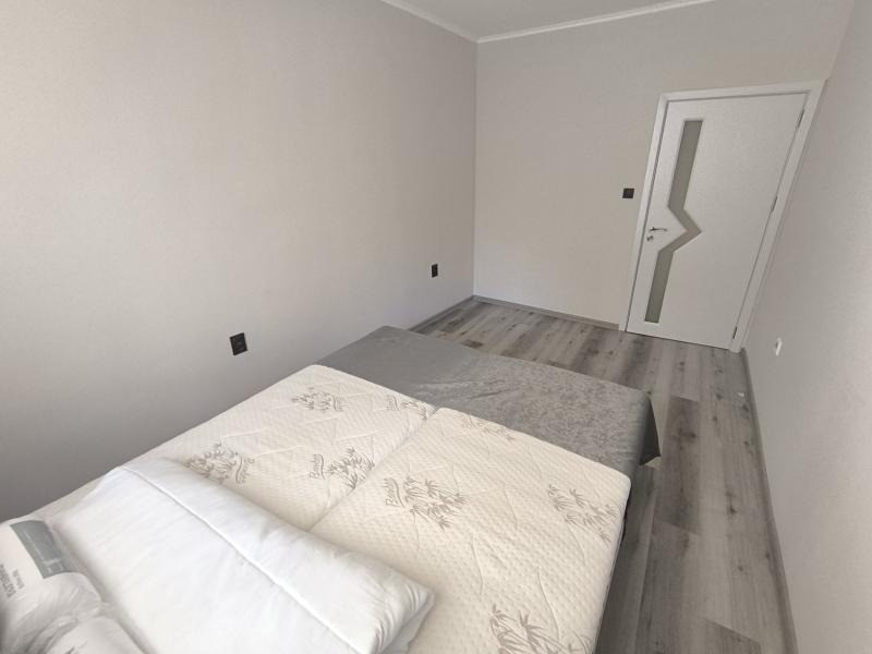 Zu vermieten  1 Schlafzimmer Burgas , Zentar , 75 qm | 44447735 - Bild [6]