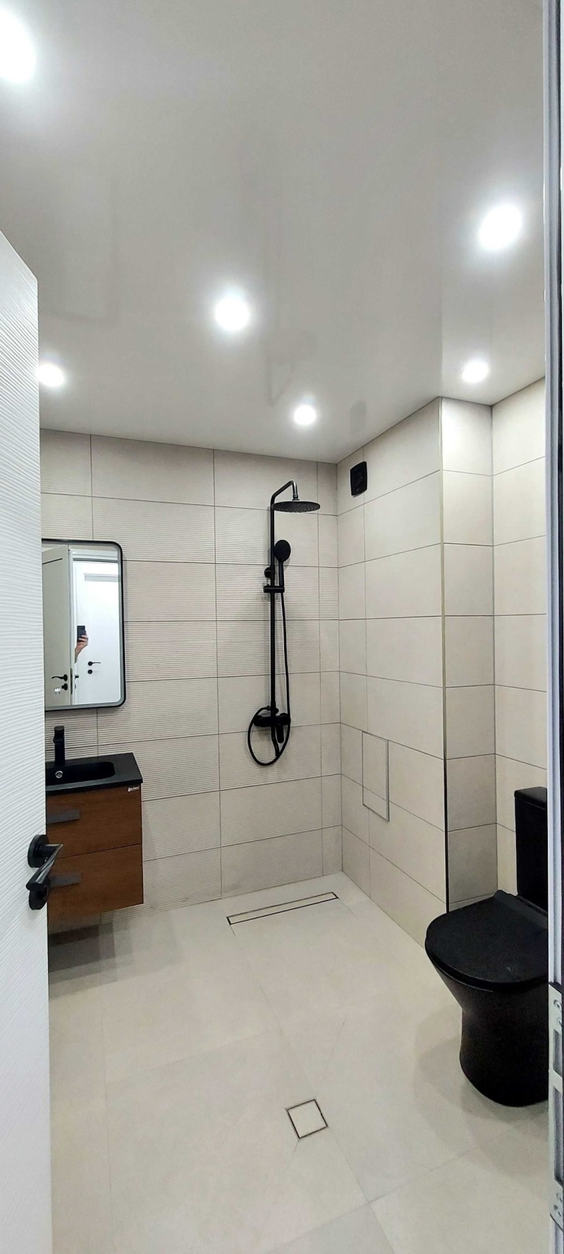 Дава под наем 3-СТАЕН, гр. Шумен, 5-ти полк, снимка 10 - Апартаменти - 52602335