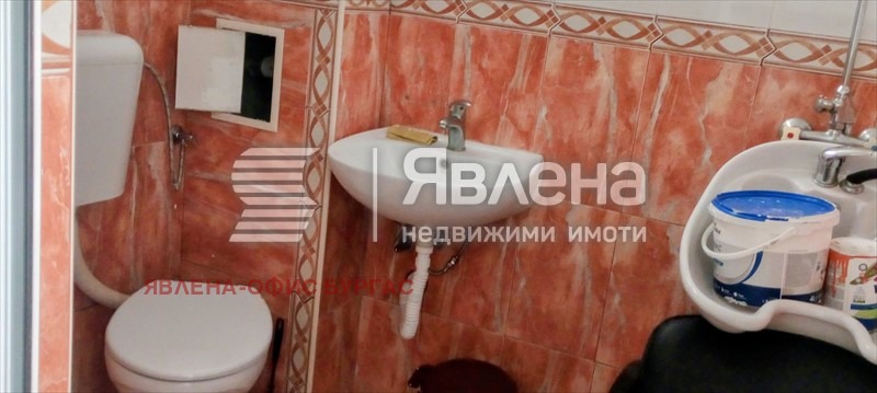 Дава под наем ОФИС, гр. Бургас, Славейков, снимка 3 - Офиси - 55994699