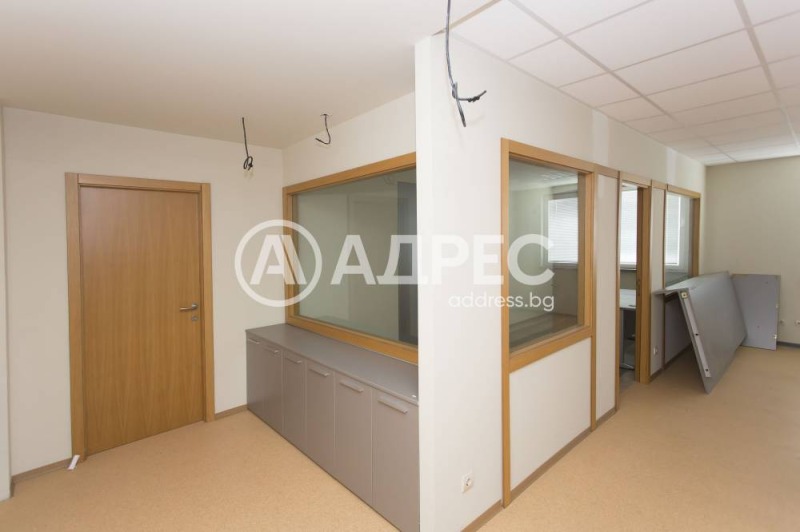 A louer  Bureau Sofia , Vrajdebna , 397 m² | 79379970 - image [5]