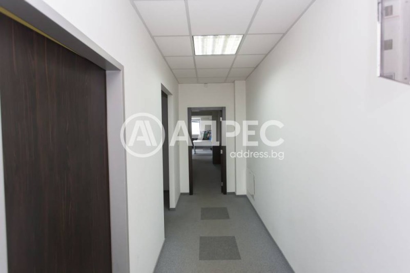 A louer  Bureau Sofia , Vrajdebna , 397 m² | 79379970 - image [8]