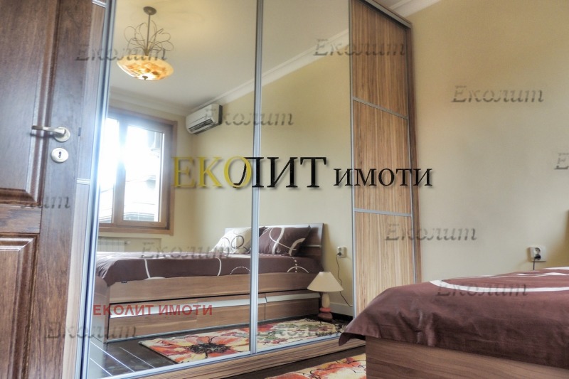 Издаје се  2 спаваће собе Софија , Центар , 110 м2 | 89405804 - слика [4]