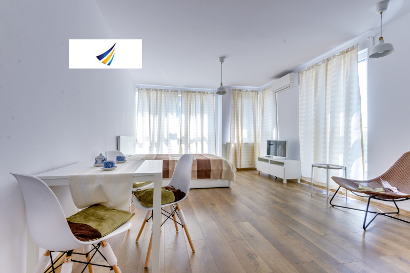 Издаје се  Студио Софија , Полигона , 43 м2 | 79360803