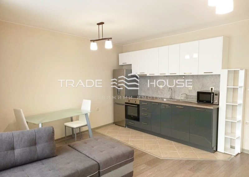 A louer  1 chambre Plovdiv , Tsentar , 65 m² | 35851185