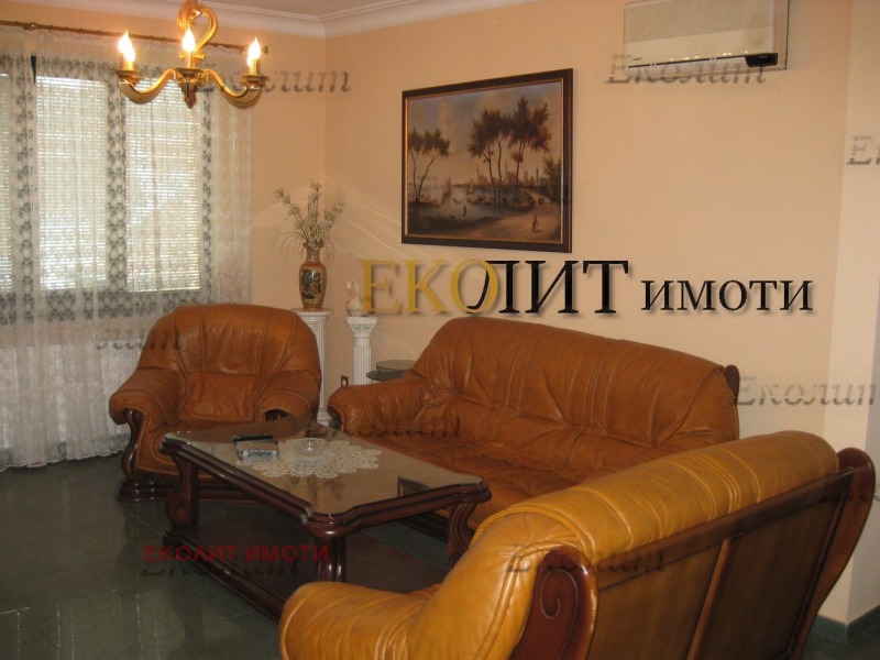 Do wynajęcia  2 sypialnie Sofia , Centar , 120 mkw | 37679011