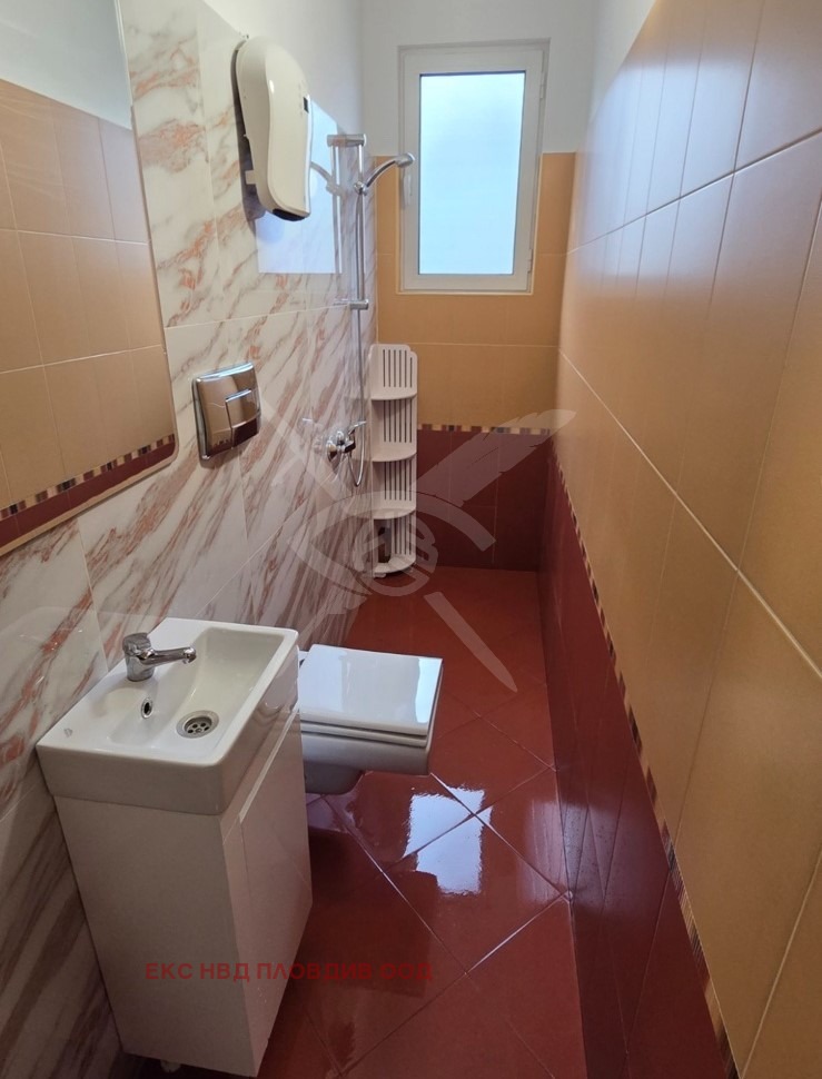 Дава под наем ЕТАЖ ОТ КЪЩА, гр. Пловдив, Мараша, снимка 4 - Етаж от къща - 53948743