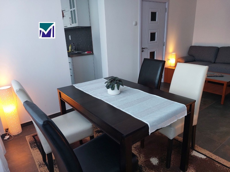 Do wynajęcia  1 sypialnia Wraca , Centar , 52 mkw | 68661853
