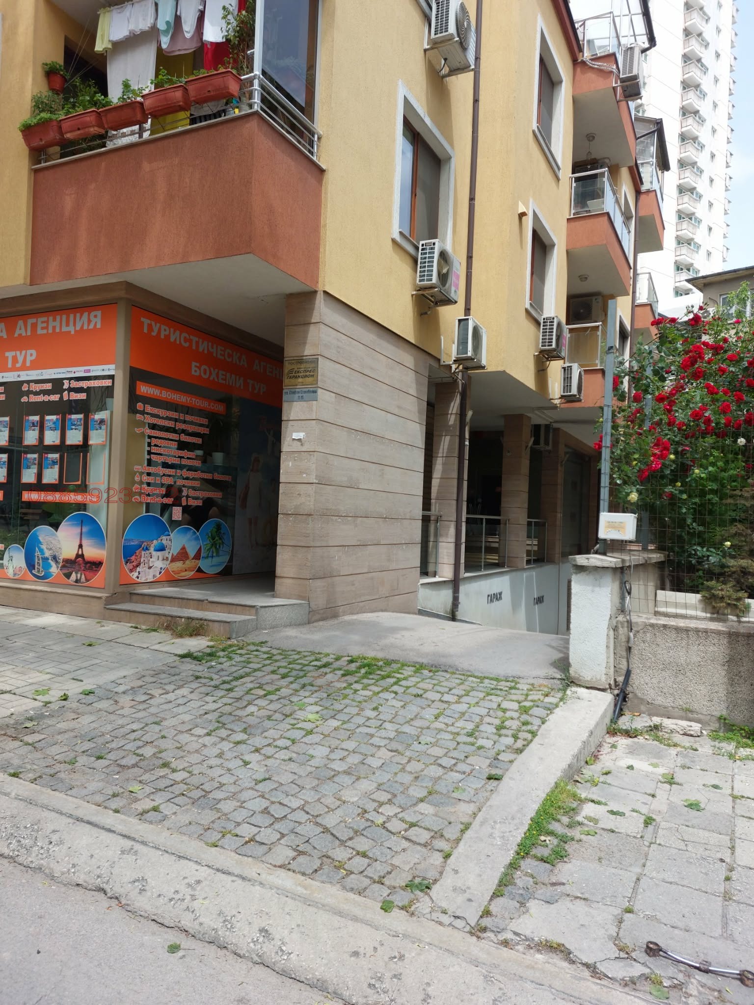 Дава под наем ГАРАЖ, ПАРКОМЯСТО, гр. Варна, Център