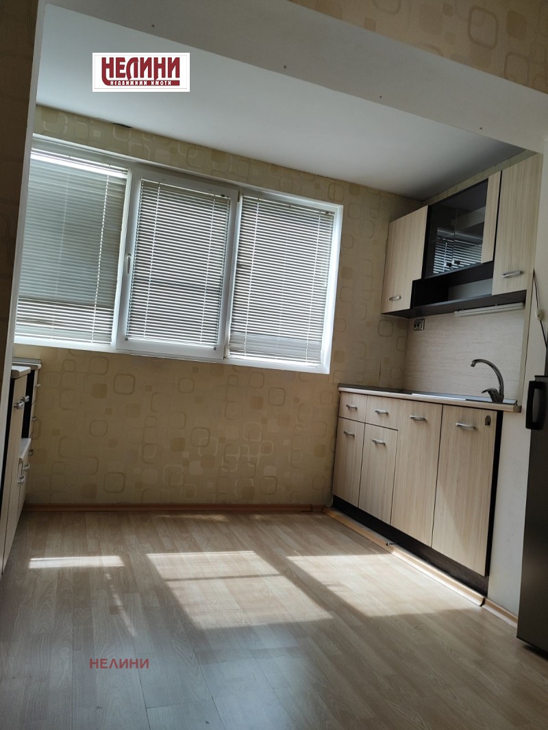 For Rent  Studio Ruse , Druzhba 3 , 38 sq.m | 72360558