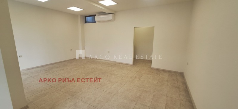 Дава под наем МАГАЗИН, гр. София, Зона Б-19, снимка 2 - Магазини - 53449839