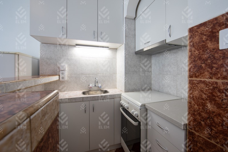 De inchiriat  Studio Sofia , Țentâr , 50 mp | 42380348 - imagine [7]