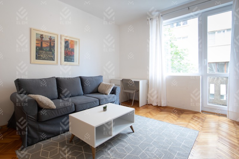De inchiriat  Studio Sofia , Țentâr , 50 mp | 42380348