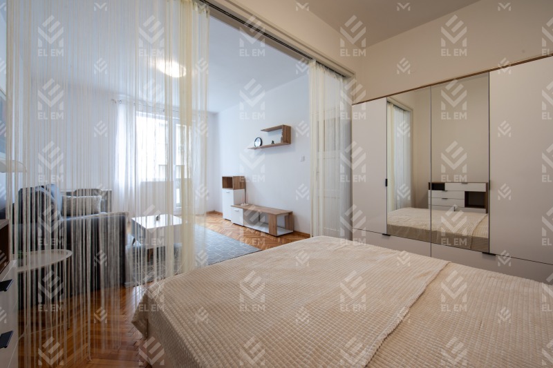 De inchiriat  Studio Sofia , Țentâr , 50 mp | 42380348 - imagine [5]
