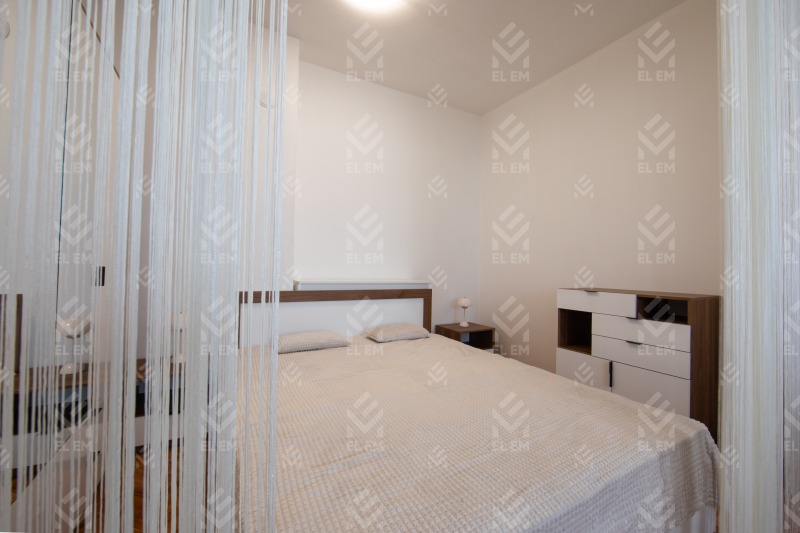 De inchiriat  Studio Sofia , Țentâr , 50 mp | 42380348 - imagine [4]
