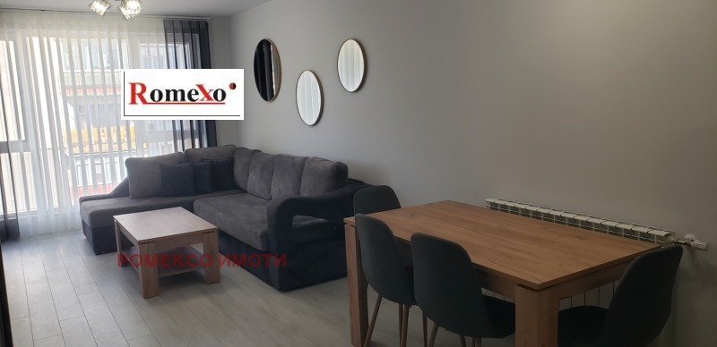 Te huur  1 slaapkamer Plovdiv , Tsentar , 80 m² | 51472764