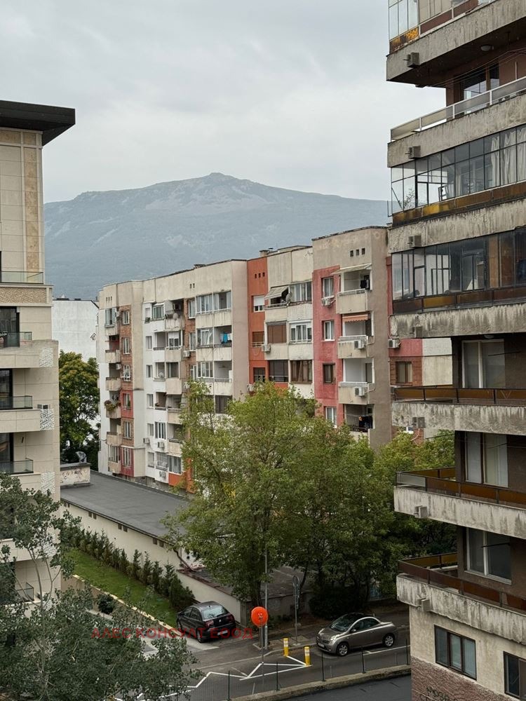 Дава под наем 4-СТАЕН, гр. София, Лозенец, снимка 8 - Апартаменти - 55415568