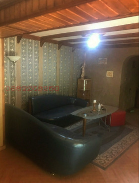 Estudio Bakston, Sofia