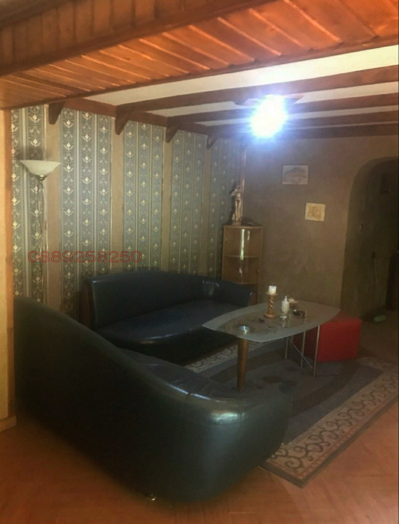 Дава под наем  1-стаен град София , Бъкстон , 50 кв.м | 40149900