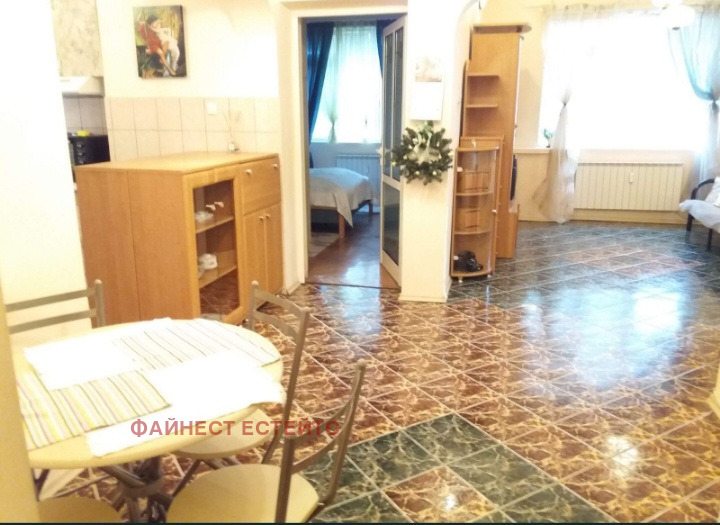 Da affittare  1 camera da letto Sofia , Tsentar , 75 mq | 92687393