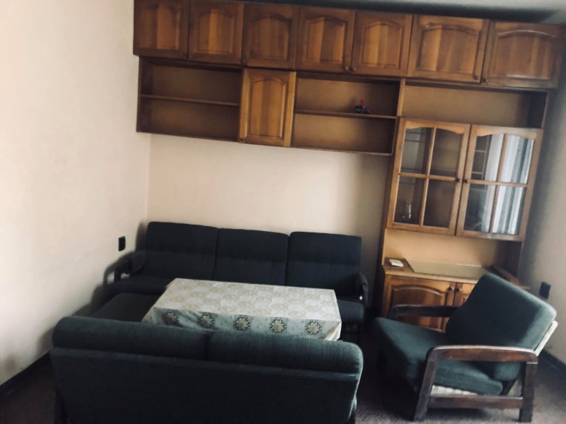 В аренду  2 спальни Пловдив , Кършияка , 90 кв.м | 98579579 - изображение [9]