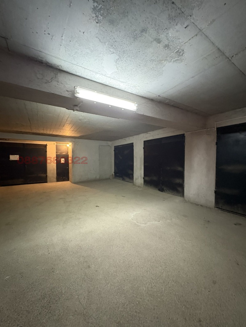 Дава под наем ГАРАЖ, ПАРКОМЯСТО, гр. Велико Търново, Бузлуджа, снимка 8 - Гаражи и паркоместа - 52783035