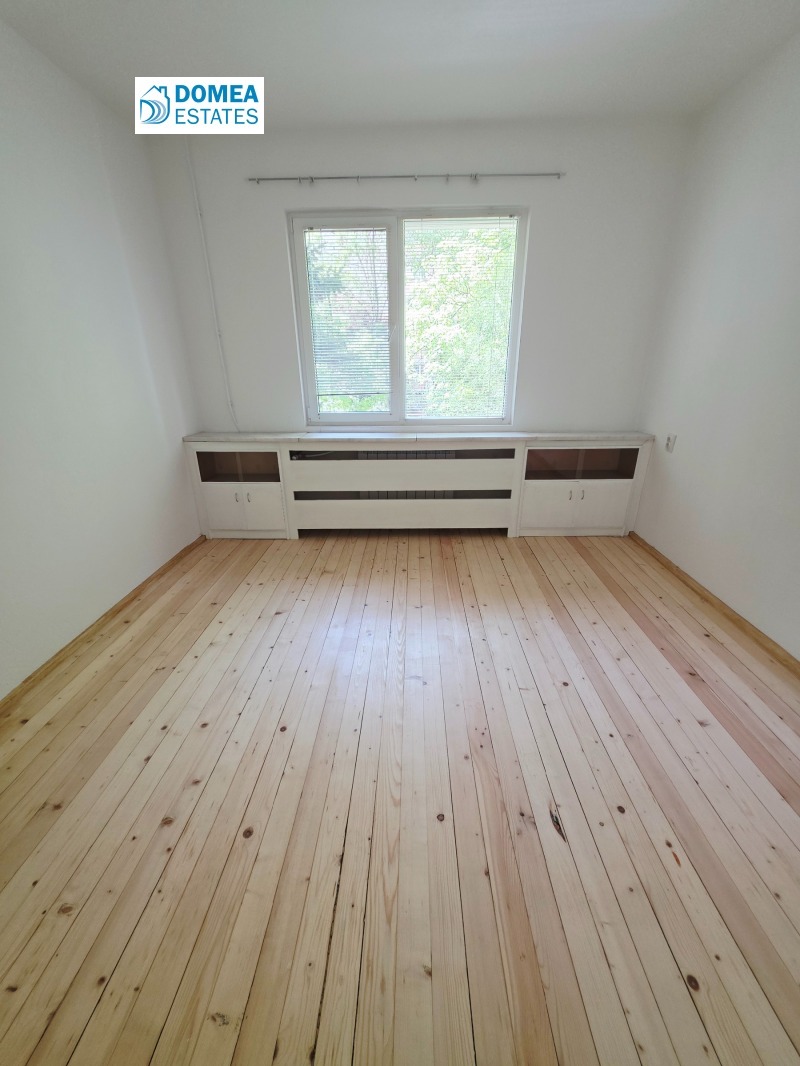 Издаје се  3+ спаваћа соба Софија , Изток , 135 м2 | 34569102 - слика [9]