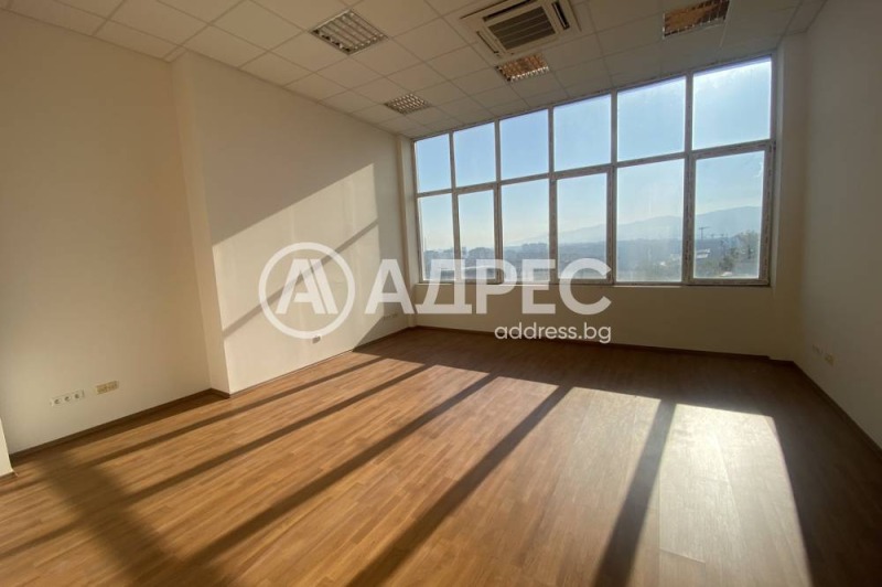 Da affittare  Ufficio Sofia , 7-mi 11-ti kilometar , 463 mq | 47765875