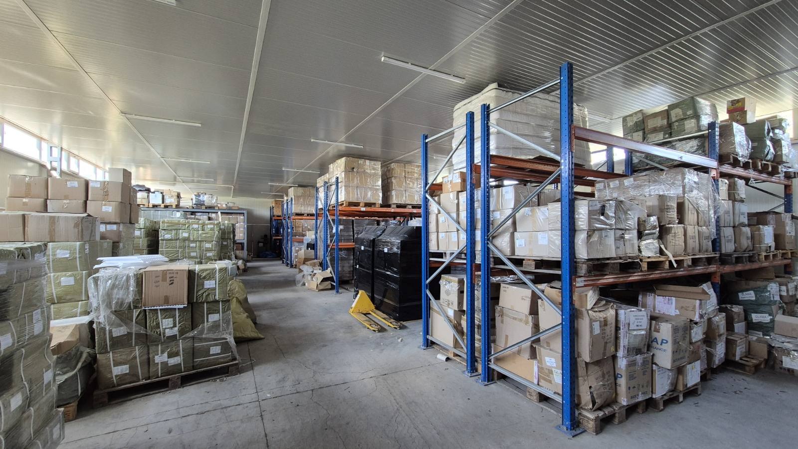 Дава под наем СКЛАД, гр. Радомир, област Перник, снимка 4 - Складове - 54334517