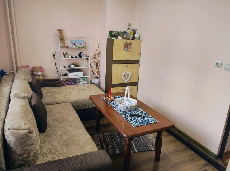 Zu vermieten  1 Schlafzimmer Sofia , Druschba 1 , 45 qm | 16258264