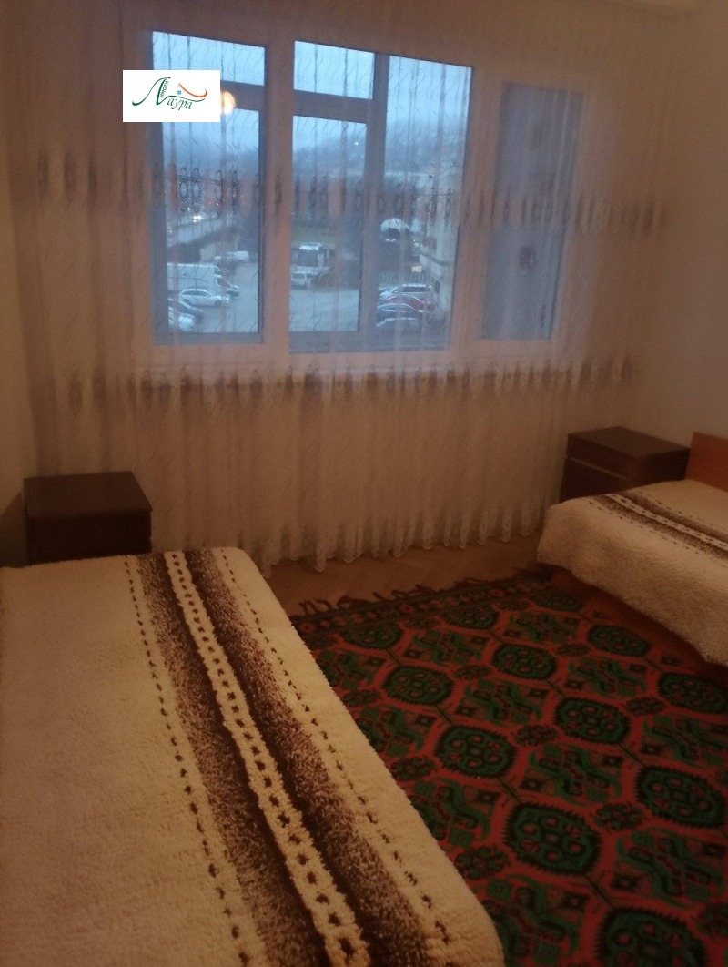 Дава под наем 2-СТАЕН, гр. Шумен, Център, снимка 3 - Апартаменти - 53080499