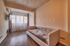 2 bedroom Oborishte, Sofia 8