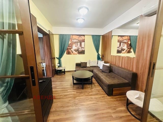 Дава под наем 3-СТАЕН, гр. София, Център, снимка 4 - Апартаменти - 53414644