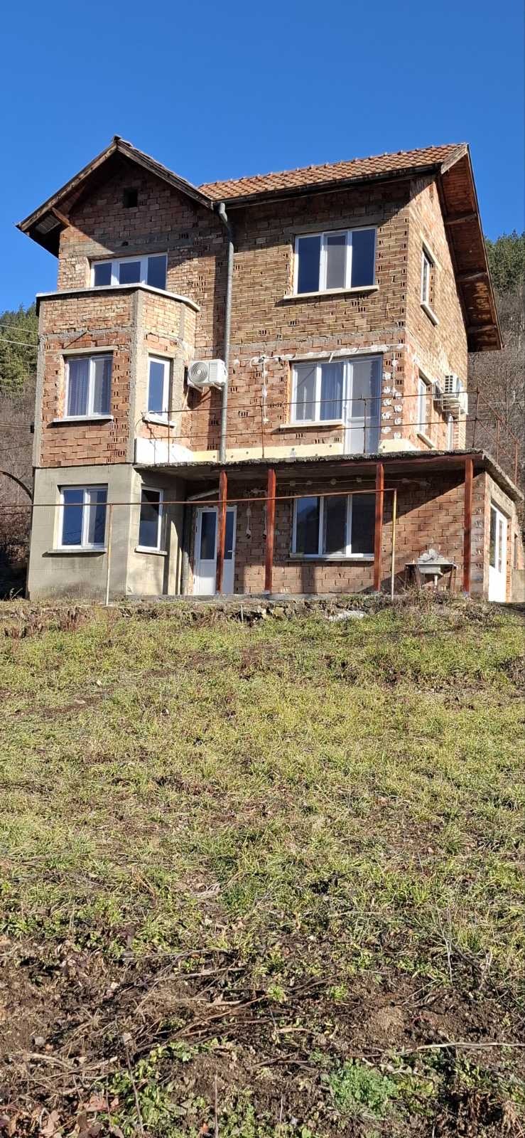 Te huur  1 slaapkamer regio Sofia , Svoge , 70 m² | 22142828