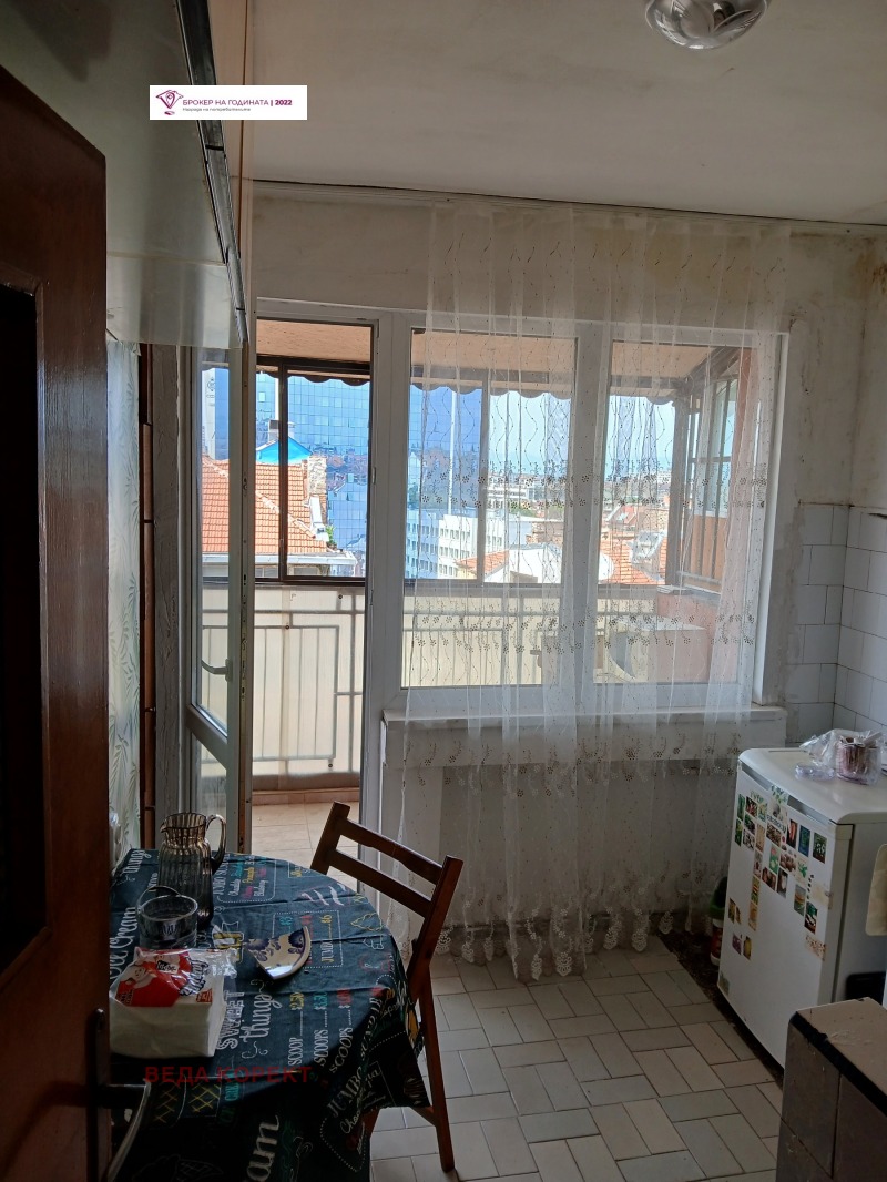 Дава под наем  3-стаен град София , Център , 100 кв.м | 43864099 - изображение [6]