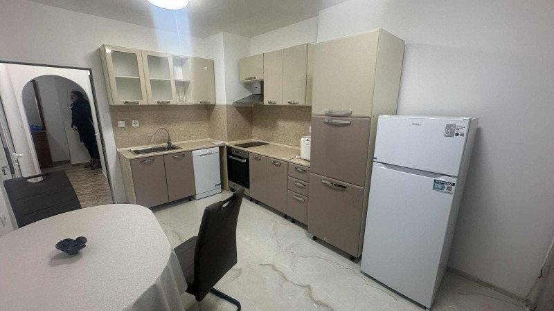 Дава под наем 3-СТАЕН, гр. София, Разсадника