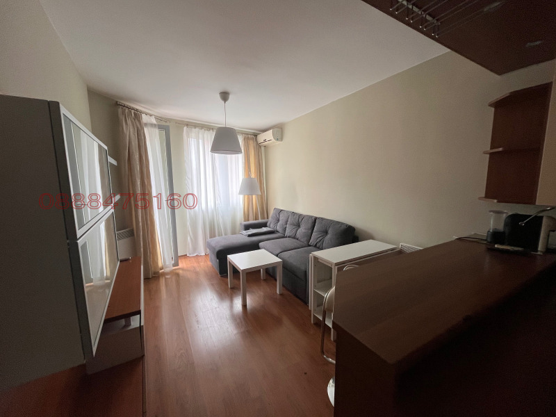 Дава под наем 3-СТАЕН, гр. Варна, Операта