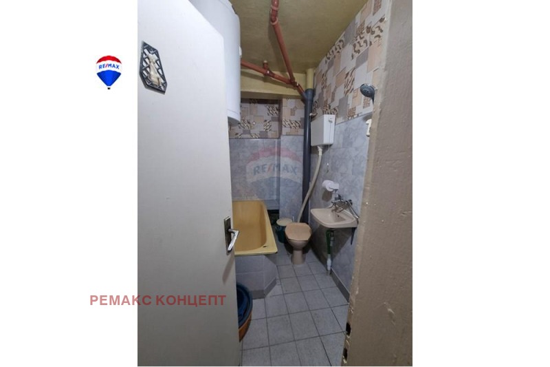 Дава под наем  2-стаен град Шумен , Добруджански , 62 кв.м | 23161673 - изображение [11]