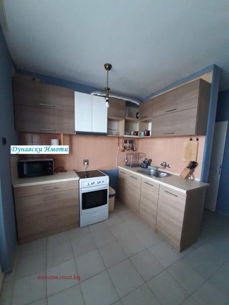 Da affittare  1 camera da letto Ruse , Tsentar , 75 mq | 27996742