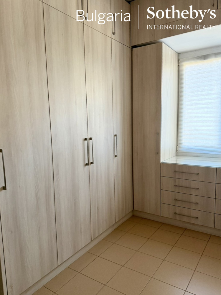 Дава под наем 3-СТАЕН, гр. София, Лозенец, снимка 8 - Апартаменти - 52538596